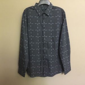 NWT PERRY ELLIS navy geo print button shirt L